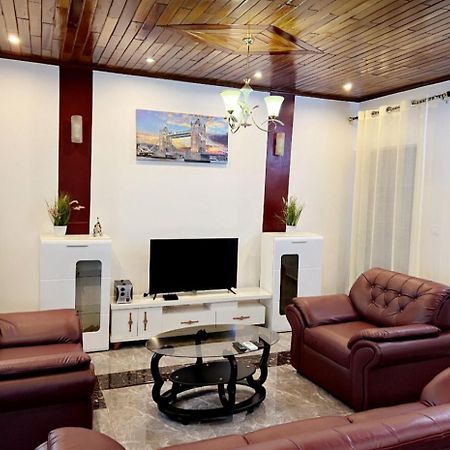 Studio Meuble Haut Standing Jouvence Yaounde Yaoundé Exterior foto