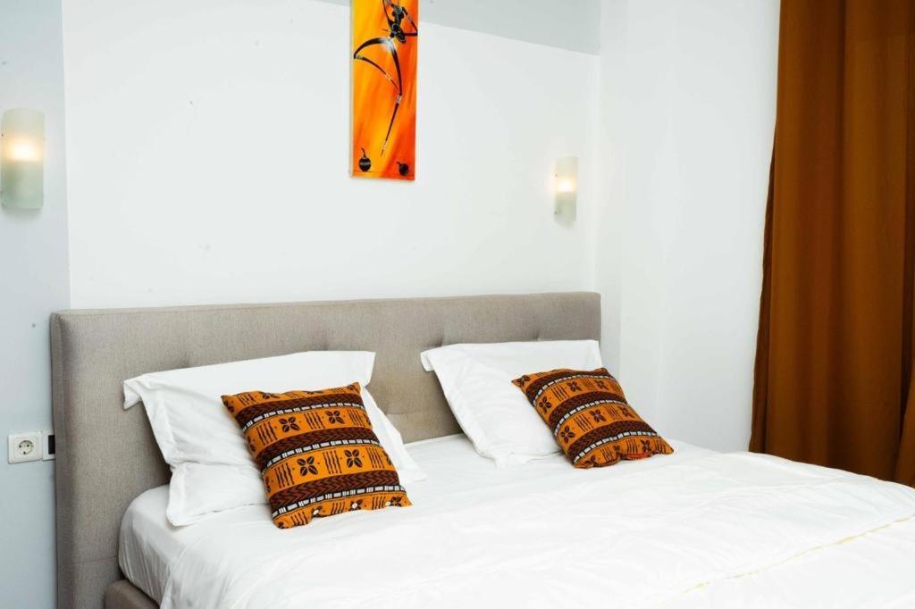 Studio Meuble Haut Standing Jouvence Yaounde Yaoundé Exterior foto