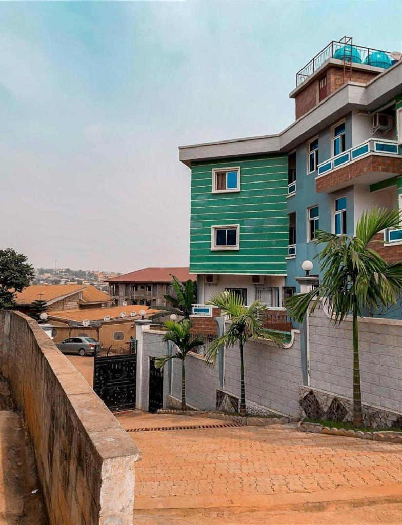 Studio Meuble Haut Standing Jouvence Yaounde Yaoundé Exterior foto